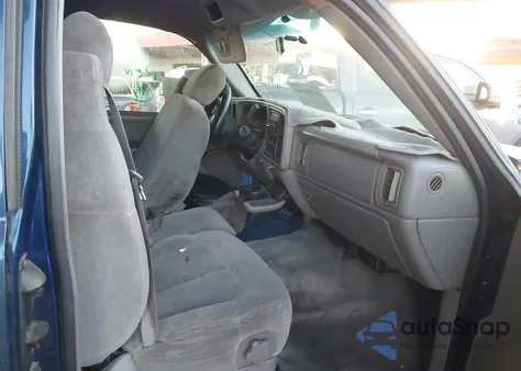 2000 Chevrolet Silverado 1500 Ls from USA, damaged, VIN 2GCEC19T9Y1151158